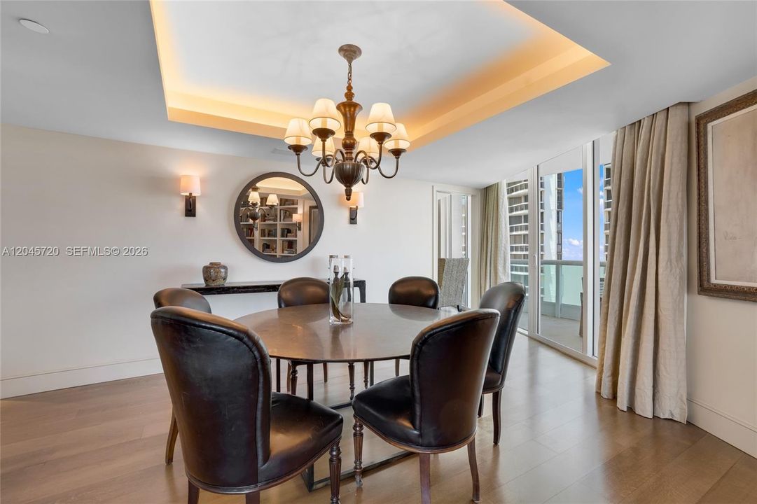 For Sale: $3,675,000 (3 beds, 4 baths, 3641 Square Feet)