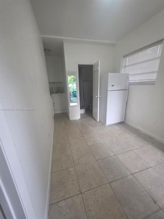 В аренду: $1,500 (1 спален, 1 ванн, 2110 Квадратных фут)