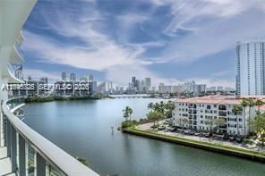 For Sale: $1,880,000 (4 beds, 5 baths, 2398 Square Feet)