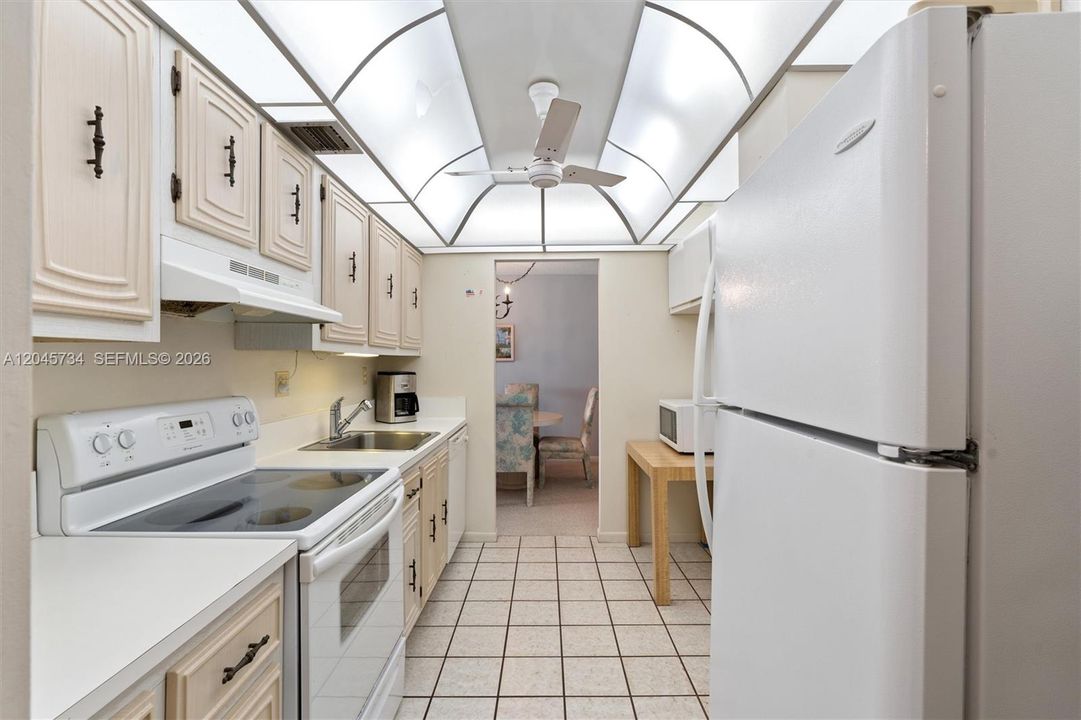 В аренду: $2,500 (3 спален, 2 ванн, 1060 Квадратных фут)