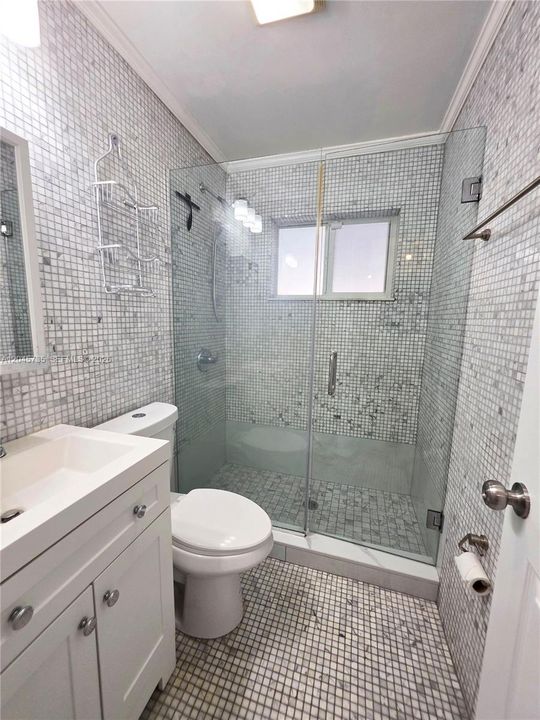For Rent: $2,600 (2 beds, 1 baths, 984 Square Feet)