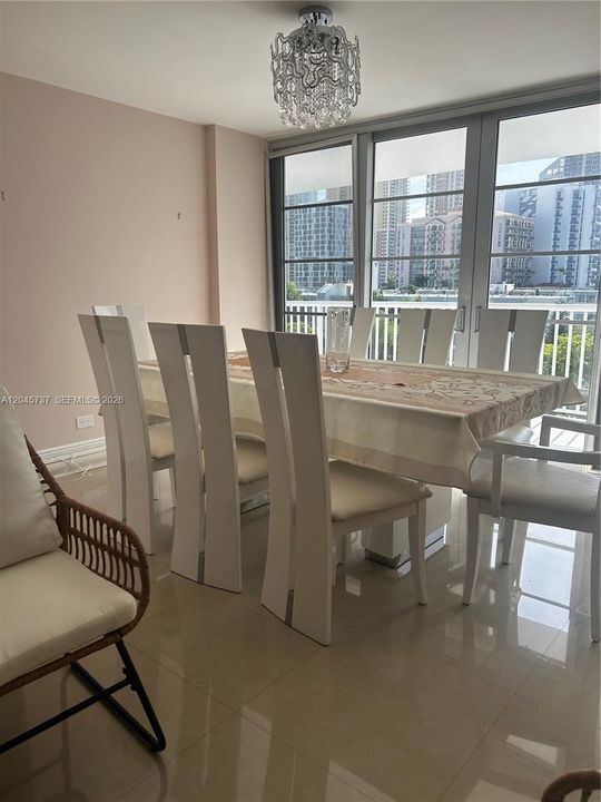 En Renta: $3,500 (3 camas, 2 baños, 1856 Pies cuadrados)