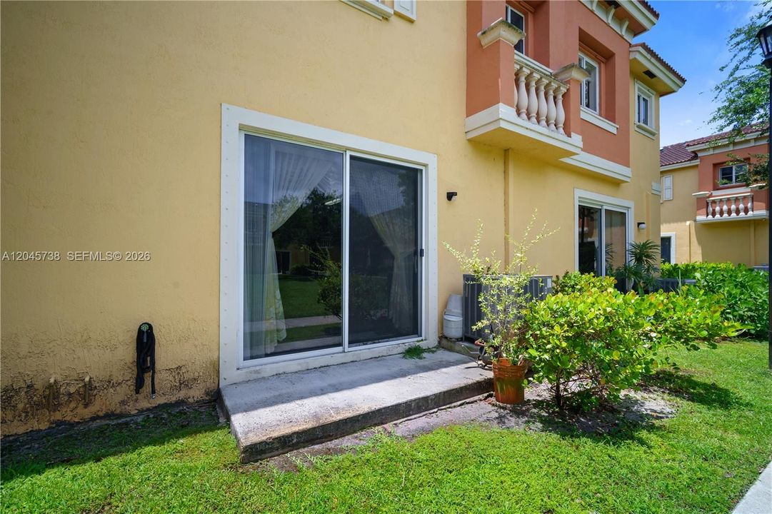 На продажу: $425,000 (3 спален, 2 ванн, 1656 Квадратных фут)