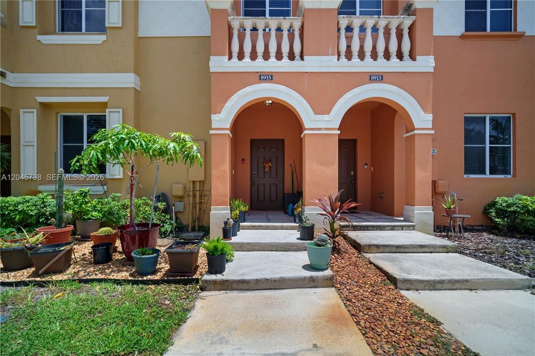 На продажу: $425,000 (3 спален, 2 ванн, 1656 Квадратных фут)