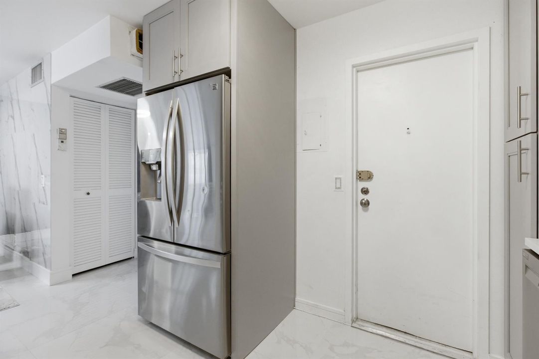 2101 S Ocean Drive 1507-9500