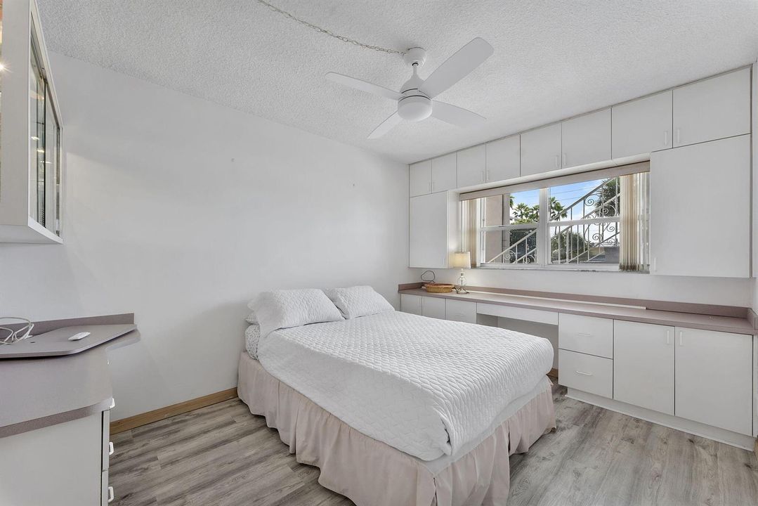 Bedroom 2 with Queen Size Bed