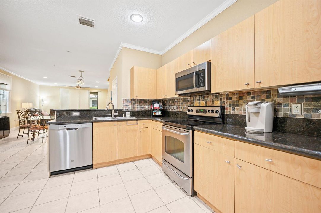 13-web-or-mls-4212-vineyard-cir