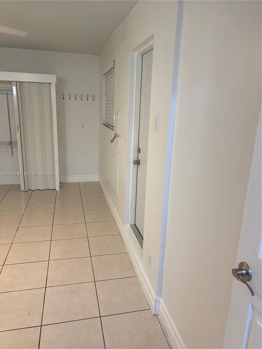 В аренду: $1,300 (1 спален, 1 ванн, 0 Квадратных фут)