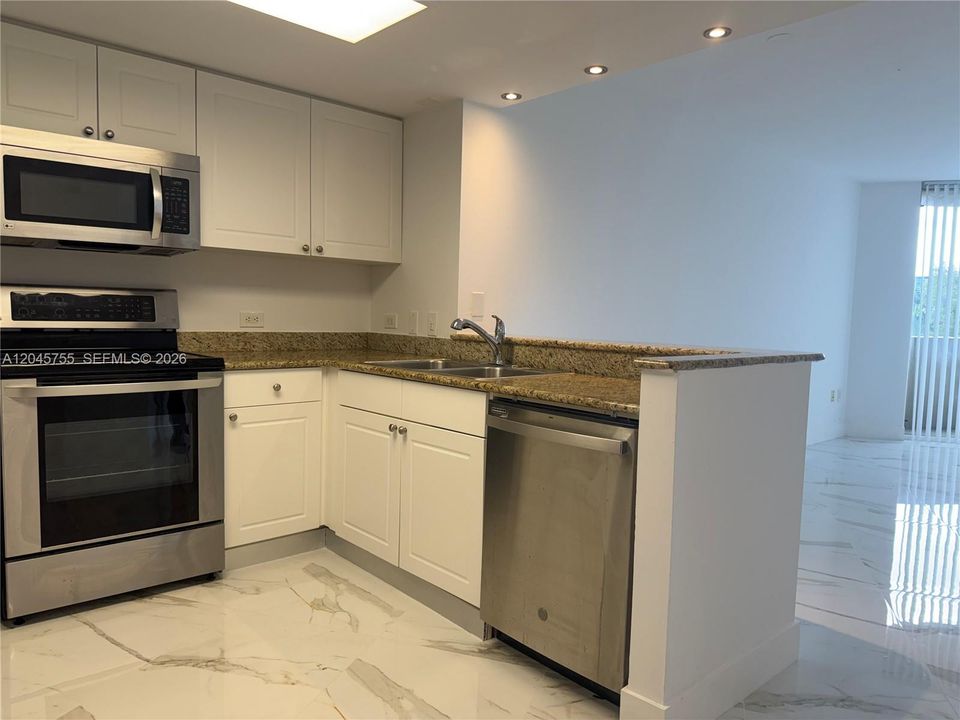 В аренду: $2,650 (1 спален, 1 ванн, 860 Квадратных фут)