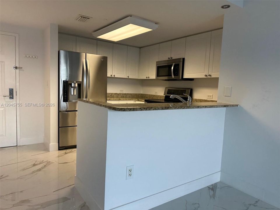 В аренду: $2,650 (1 спален, 1 ванн, 860 Квадратных фут)