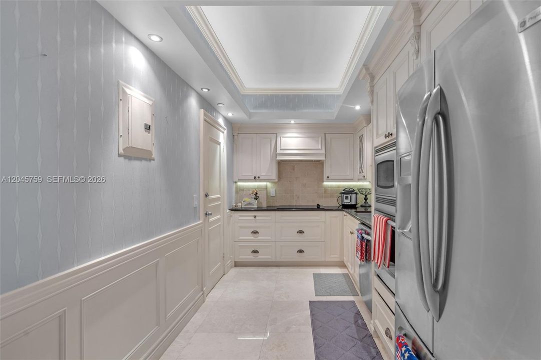 В аренду: $4,500 (1 спален, 1 ванн, 993 Квадратных фут)