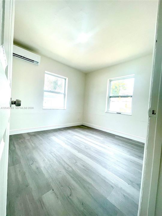 В аренду: $1,750 (2 спален, 1 ванн, 1620 Квадратных фут)
