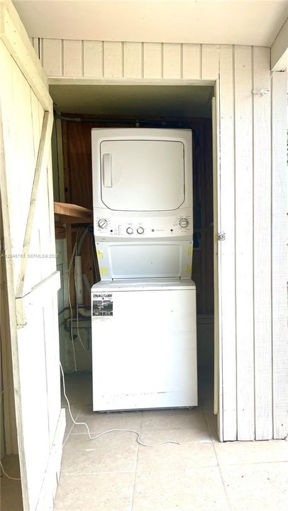 В аренду: $1,750 (2 спален, 1 ванн, 1620 Квадратных фут)