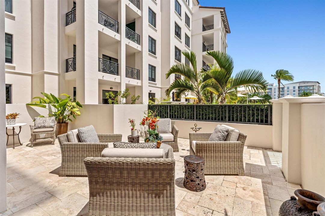 PATIO SEATING