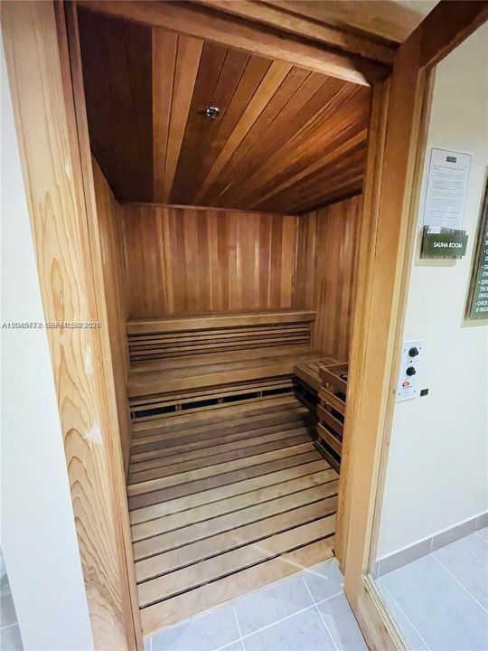 В аренду: $2,900 (2 спален, 2 ванн, 1165 Квадратных фут)