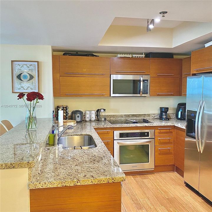 В аренду: $2,900 (2 спален, 2 ванн, 1165 Квадратных фут)