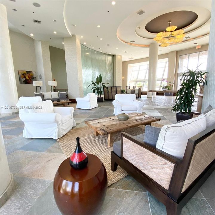 В аренду: $2,900 (2 спален, 2 ванн, 1165 Квадратных фут)