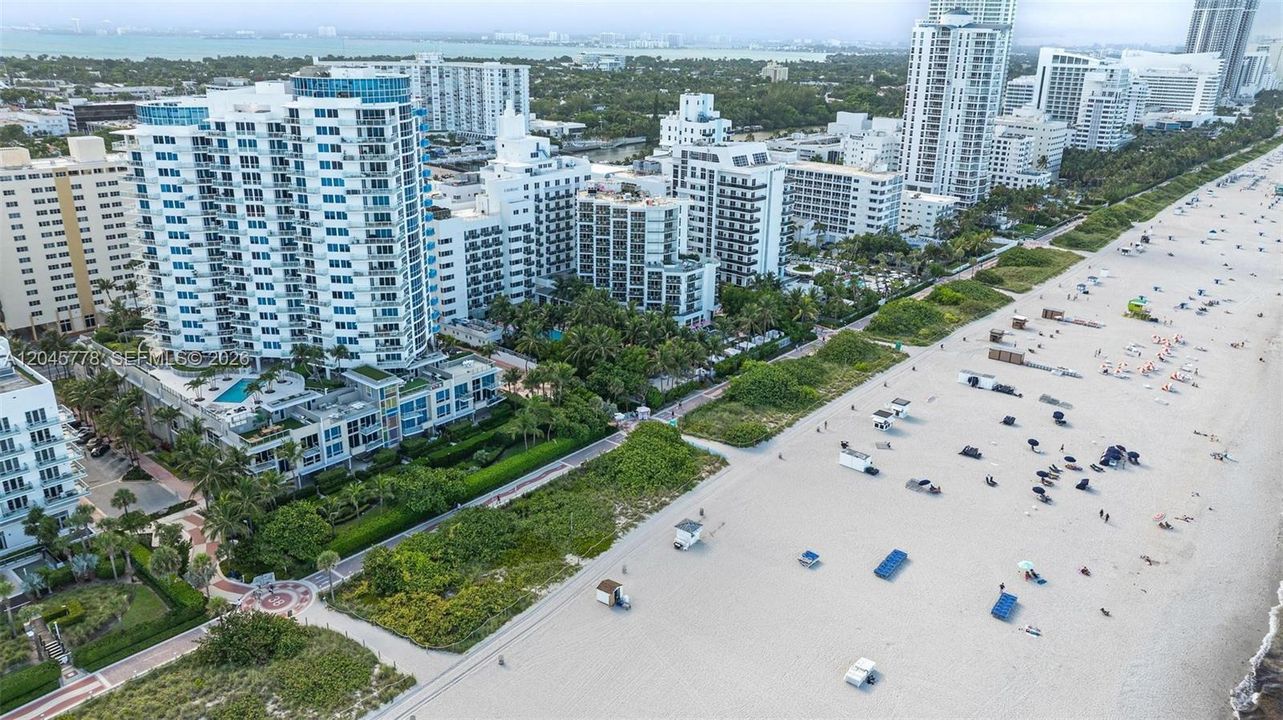 На продажу: $6,250,000 (3 спален, 3 ванн, 2749 Квадратных фут)