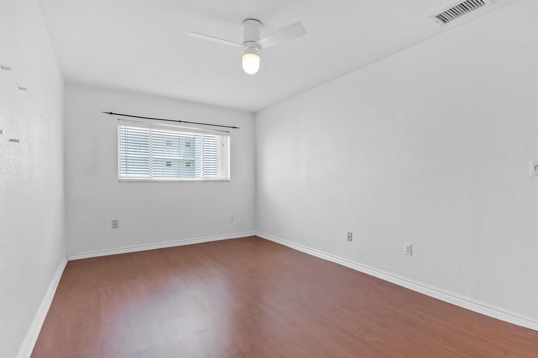 677NE24thSt#504-37