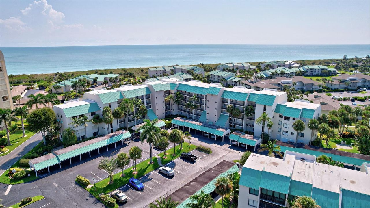 CATAMARAN I BUILDINGS