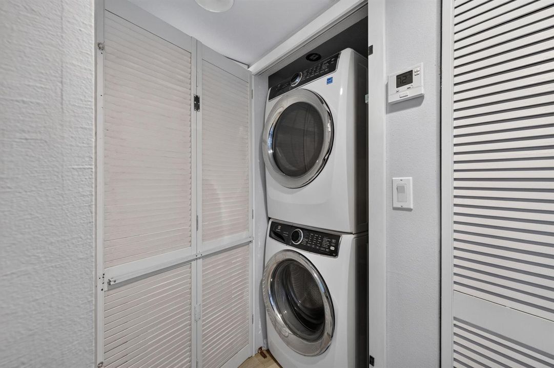 WASHER DRYER
