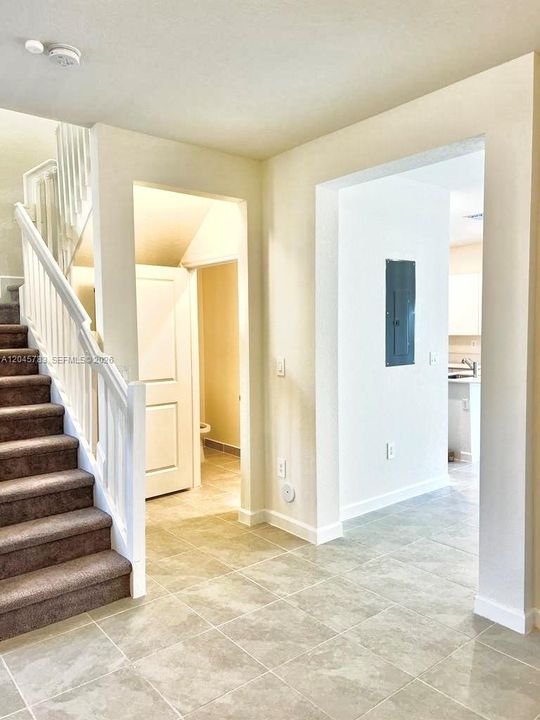 For Rent: $3,100 (3 beds, 2 baths, 1650 Square Feet)