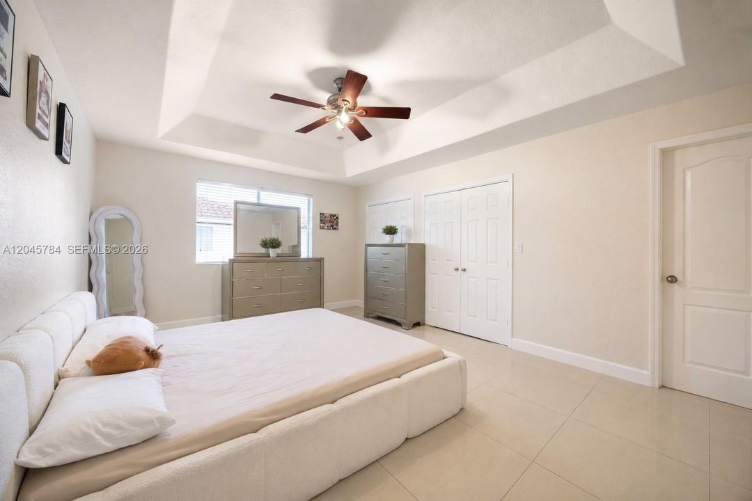 For Rent: $3,600 (3 beds, 2 baths, 1650 Square Feet)