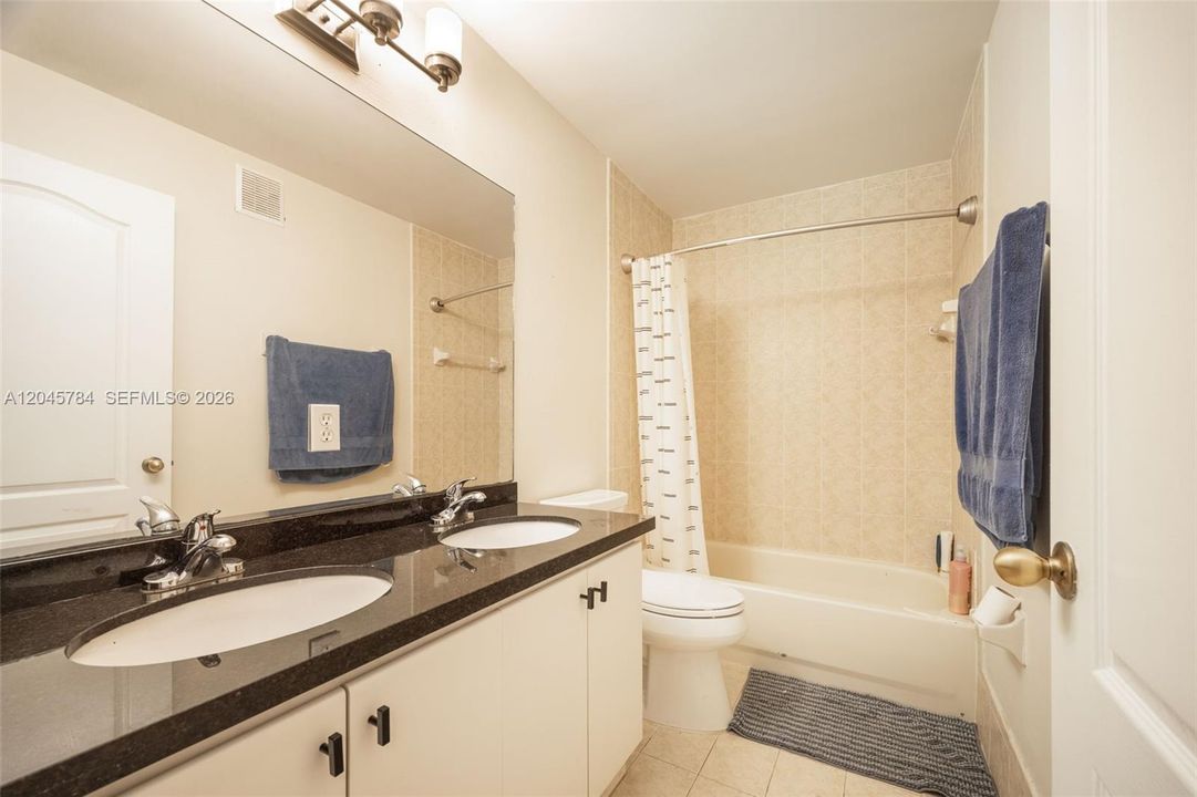 For Rent: $3,600 (3 beds, 2 baths, 1650 Square Feet)