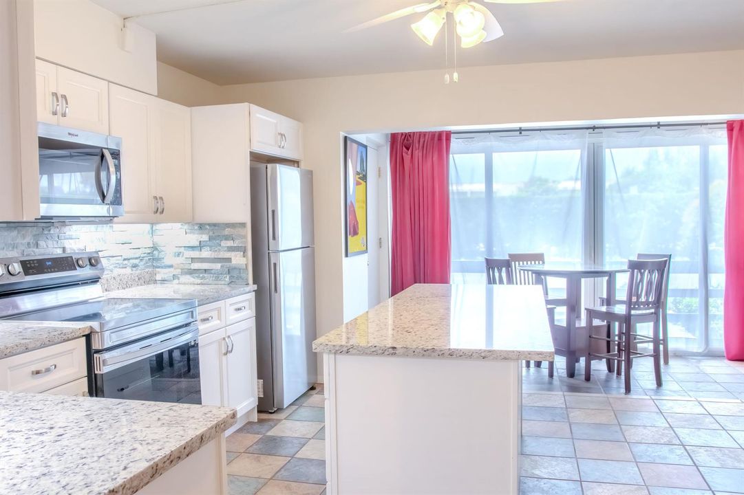 condo-living-room5