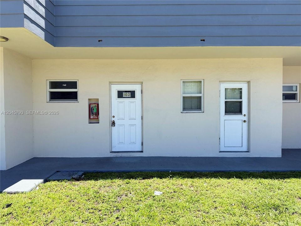 For Rent: $1,500 (1 beds, 1 baths, 668 Square Feet)
