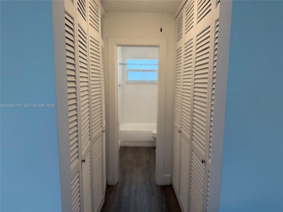 For Rent: $1,500 (1 beds, 1 baths, 668 Square Feet)
