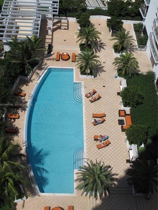 For Rent: $4,000 (2 beds, 2 baths, 1368 Square Feet)