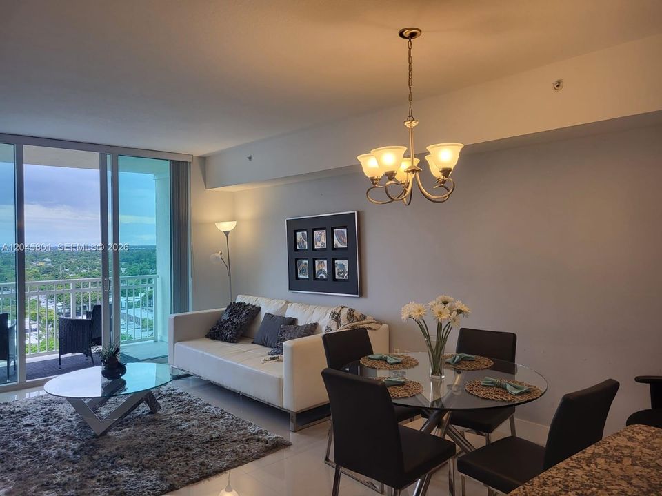 В аренду: $2,500 (1 спален, 1 ванн, 805 Квадратных фут)