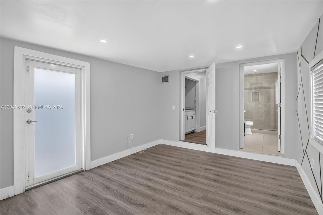 En Venta: $595,000 (3 camas, 2 baños, 1430 Pies cuadrados)