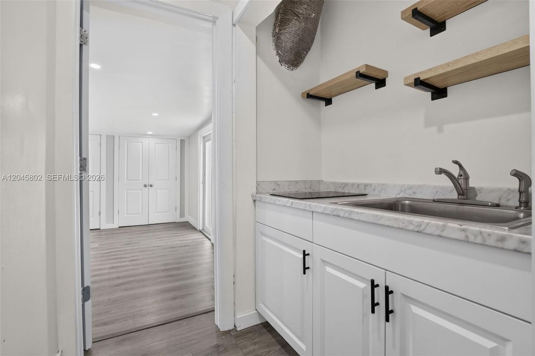 En Venta: $595,000 (3 camas, 2 baños, 1430 Pies cuadrados)