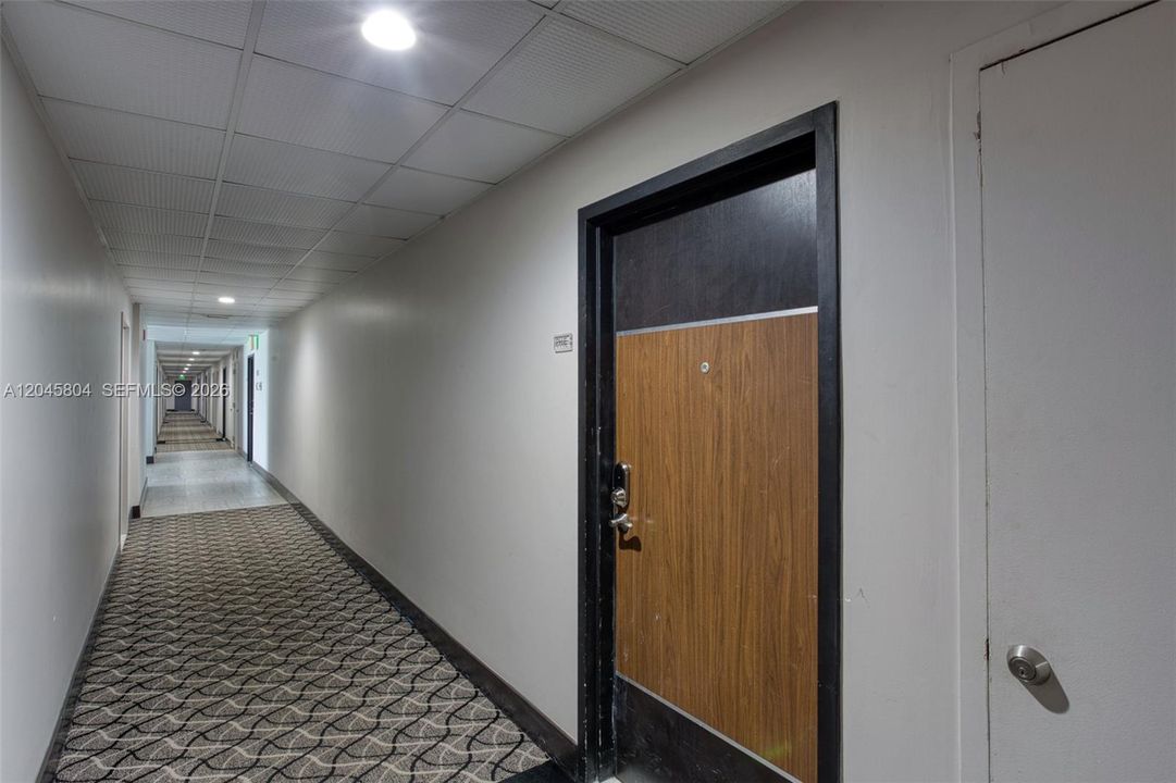В аренду: $3,900 (2 спален, 2 ванн, 1221 Квадратных фут)