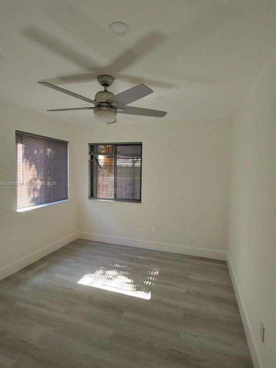 В аренду: $3,500 (3 спален, 2 ванн, 1347 Квадратных фут)
