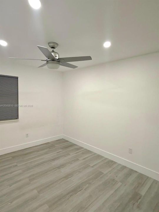 В аренду: $3,500 (3 спален, 2 ванн, 1347 Квадратных фут)