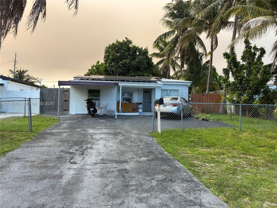 1445 NE 174 st