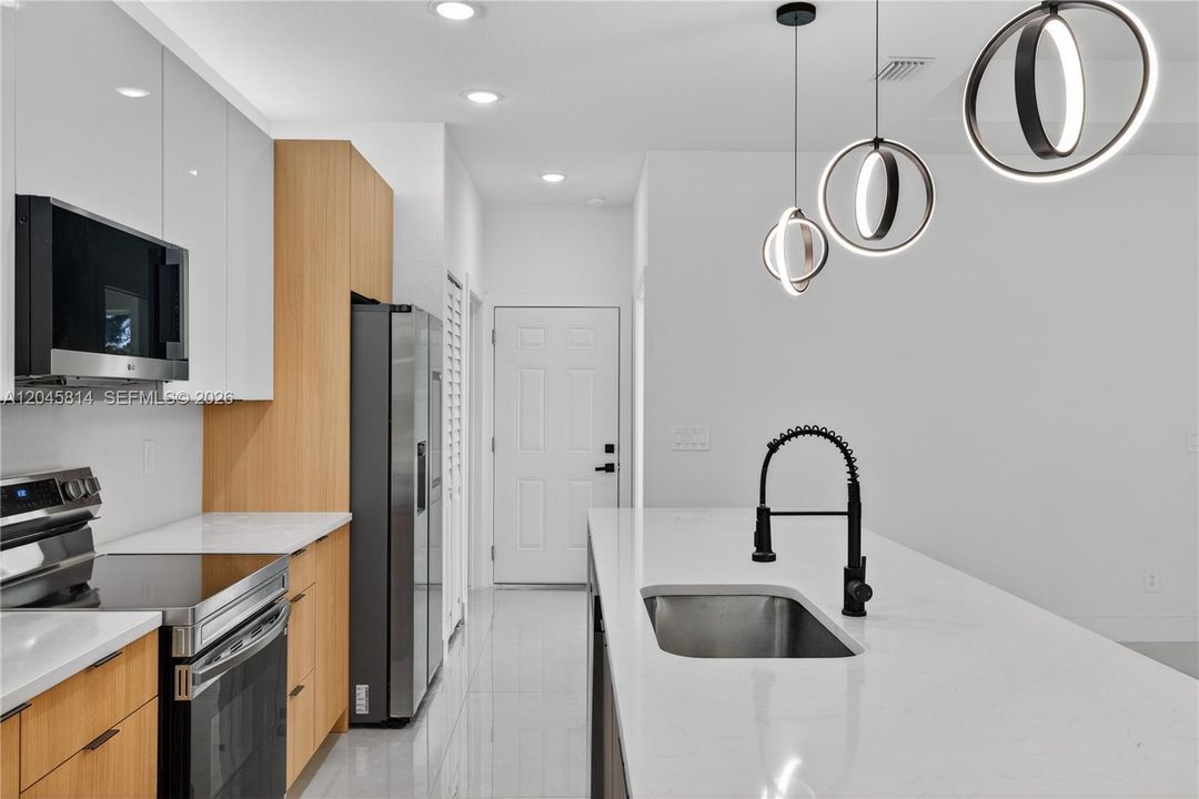 En Venta: $328,000 (4 camas, 2 baños, 0 Pies cuadrados)
