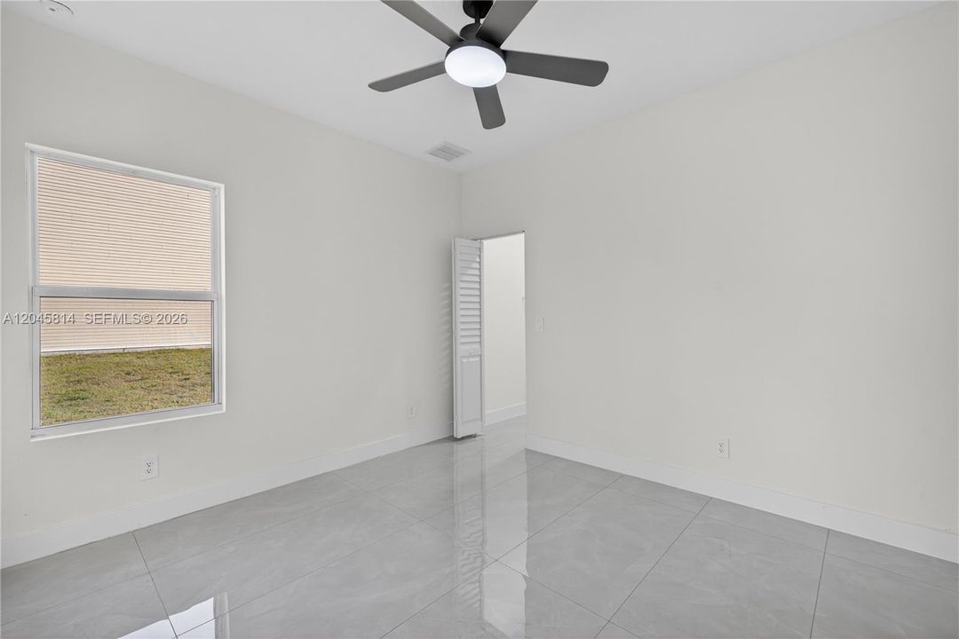 En Venta: $328,000 (4 camas, 2 baños, 0 Pies cuadrados)