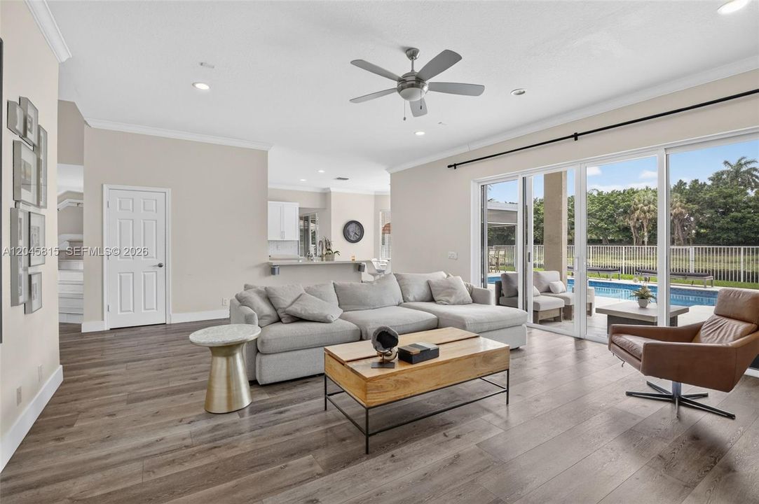 For Rent: $9,900 (6 beds, 6 baths, 4027 Square Feet)