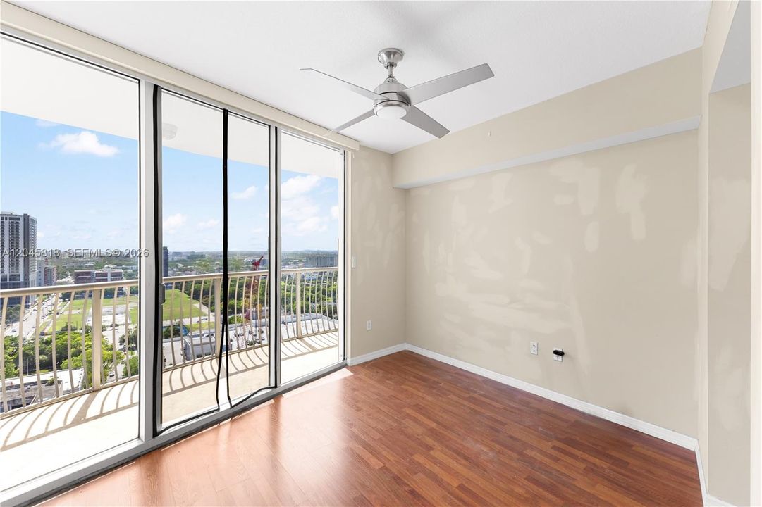 En Venta: $499,000 (2 camas, 2 baños, 1048 Pies cuadrados)