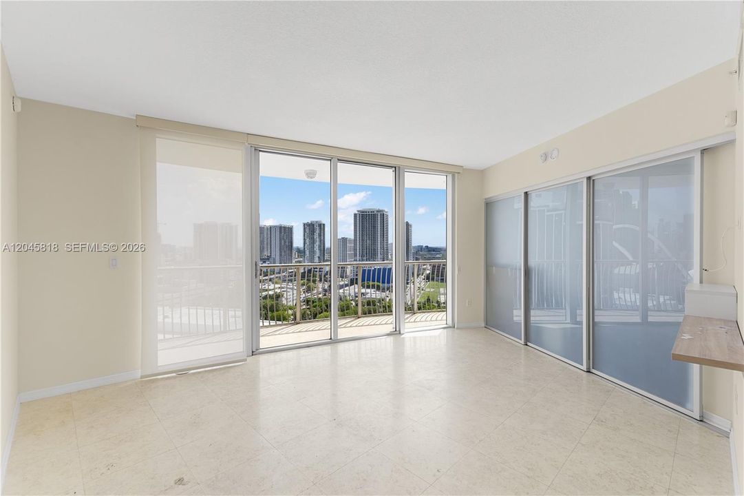 En Venta: $499,000 (2 camas, 2 baños, 1048 Pies cuadrados)