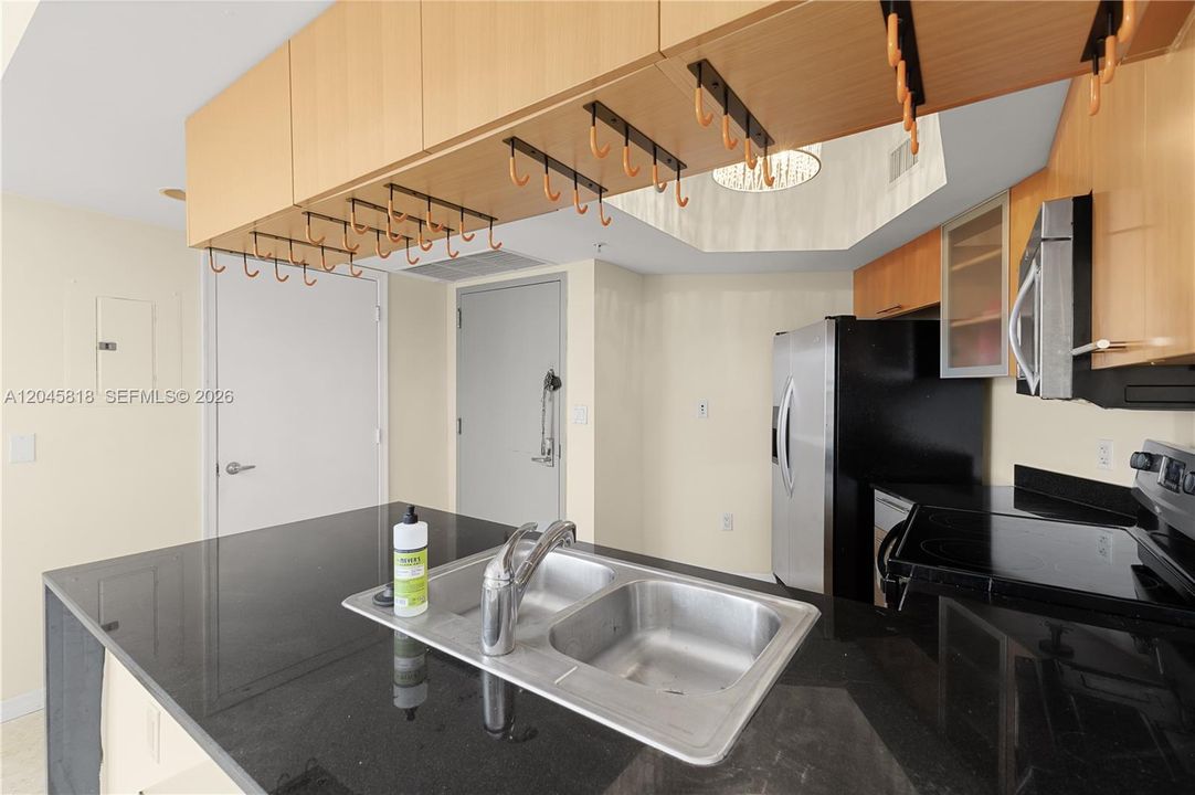 En Venta: $499,000 (2 camas, 2 baños, 1048 Pies cuadrados)