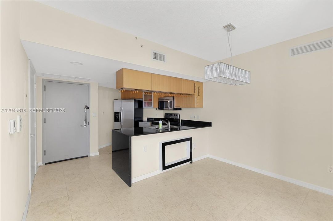 En Venta: $499,000 (2 camas, 2 baños, 1048 Pies cuadrados)