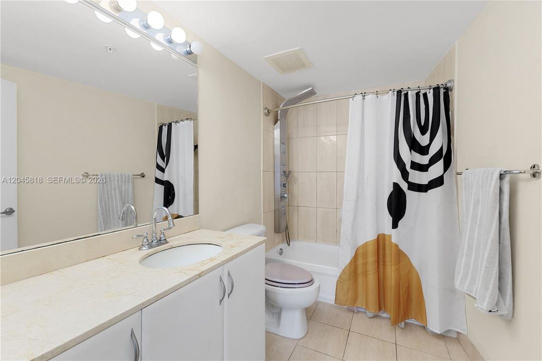 En Venta: $499,000 (2 camas, 2 baños, 1048 Pies cuadrados)
