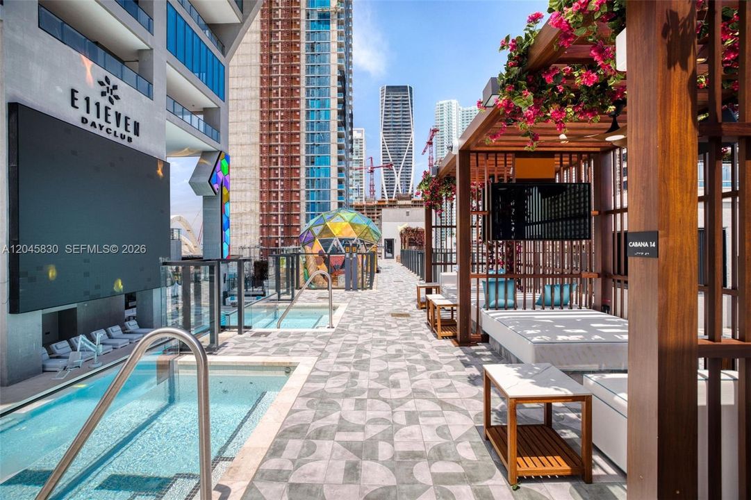 En Venta: $1,595,000 (2 camas, 2 baños, 945 Pies cuadrados)