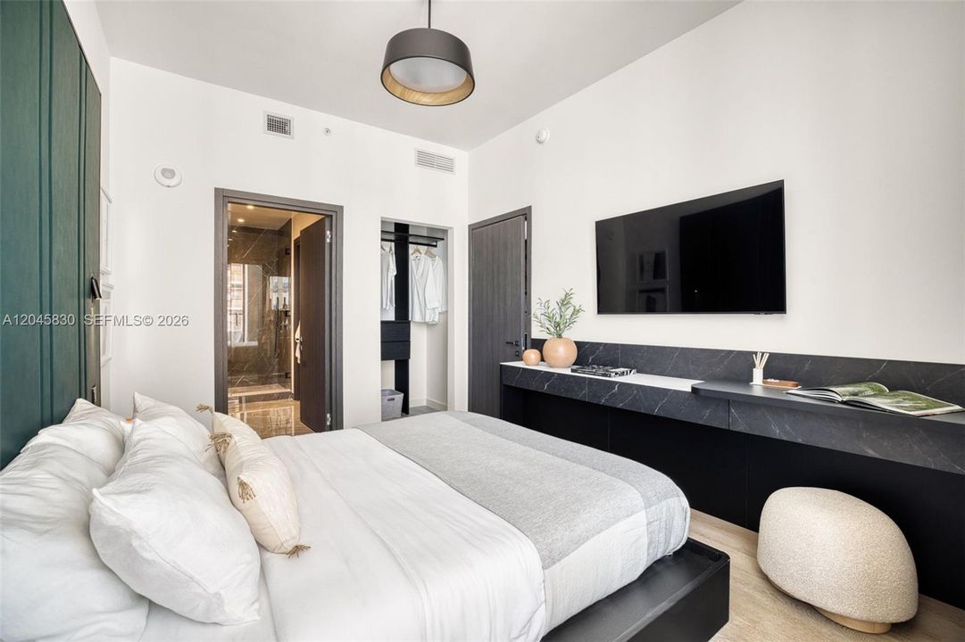 En Venta: $1,595,000 (2 camas, 2 baños, 945 Pies cuadrados)