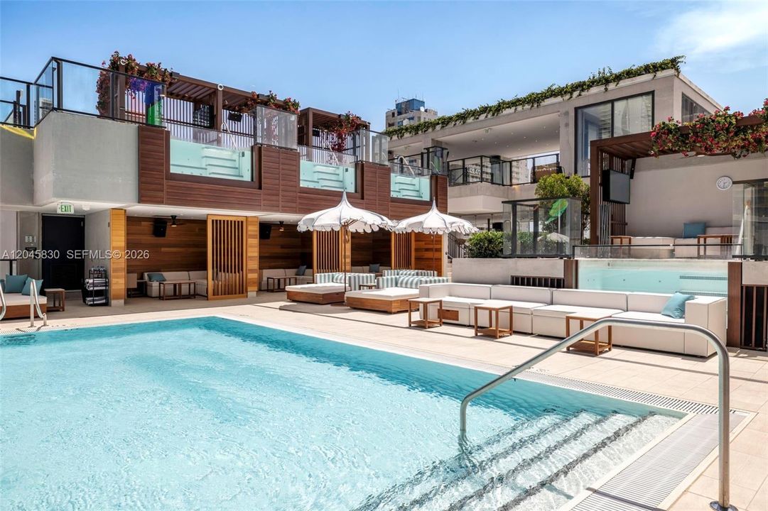 En Venta: $1,595,000 (2 camas, 2 baños, 945 Pies cuadrados)